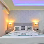 Thassos Grand يميناريا