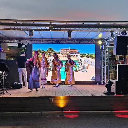 Thassos Grand